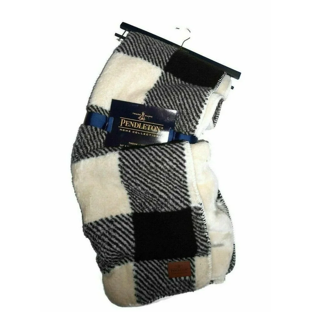 Pendleton Black Plaid Sherpa to Fleece‎ reversible Blanket throw 50 x 70 nwt